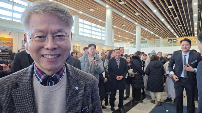 출판기념회를 찾은 민형배 국회의원  사진박지선