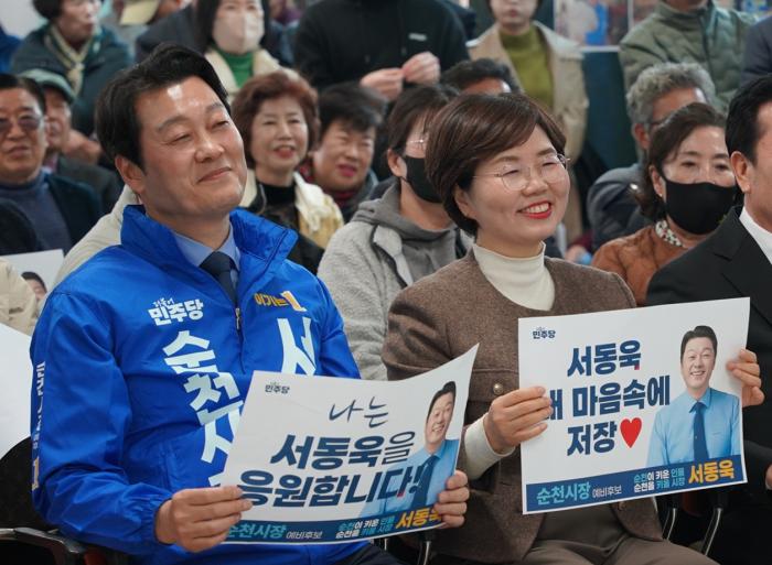 24년 서동욱의 힘 “물처럼 흐르고 끝내 길을 만들다”