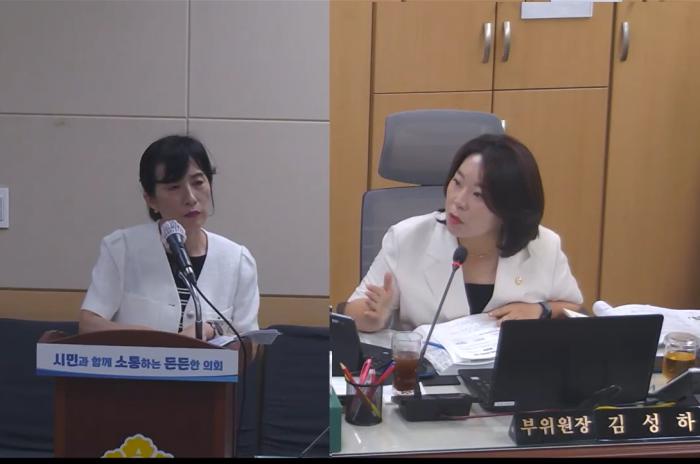 김성하 더불어민주당 의원이 최미선 과장에게 질문하고 있다  사진순천시의회